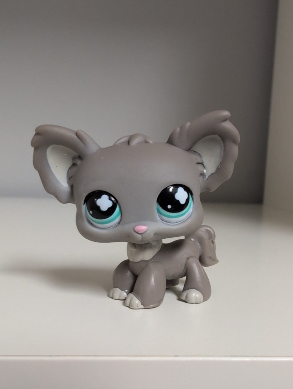 Littlest Pet Shop Grey Chihuahua #836 Authentic LPS Vintage Hasbro Dog Figure